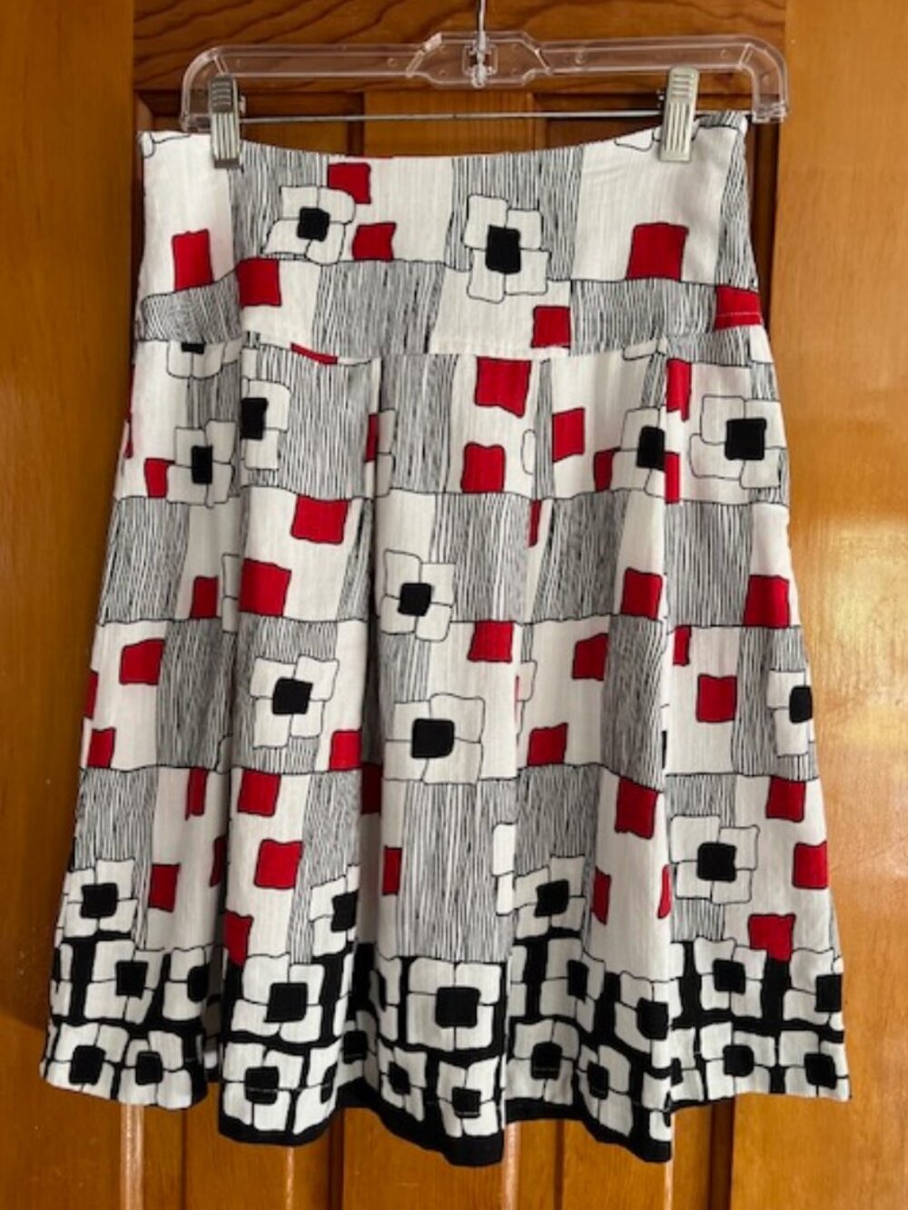 Neslay Geometric Printed A-Line Pleated Lined Skirt Woman's Medium